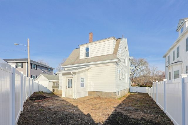 35 Miller Stile Rd, Quincy, MA 02169