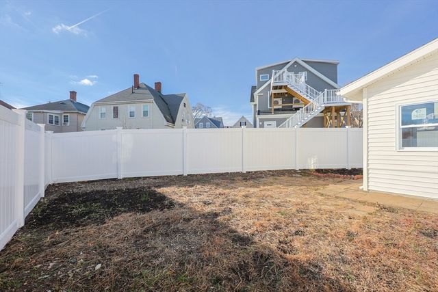 35 Miller Stile Rd, Quincy, MA 02169