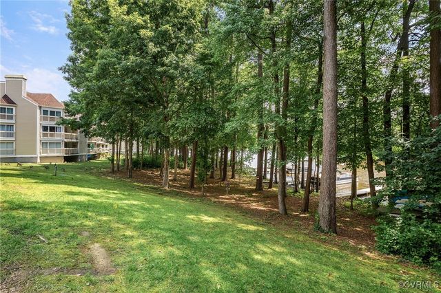 318 Water Pointe Ln, Midlothian, VA 23112