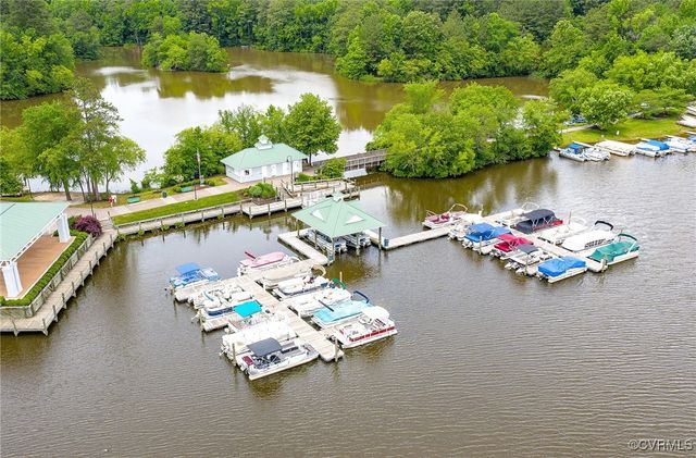 318 Water Pointe Ln, Midlothian, VA 23112