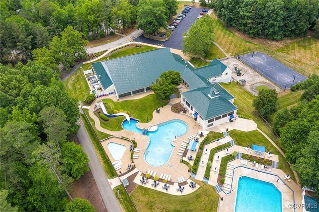 318 Water Pointe Ln, Midlothian, VA 23112