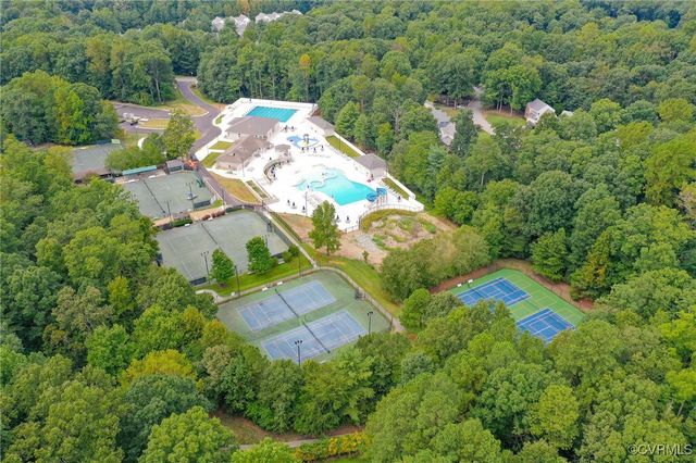 318 Water Pointe Ln, Midlothian, VA 23112