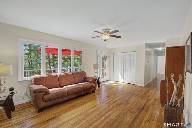 11 Candlewood Springs, New Milford, CT 06776