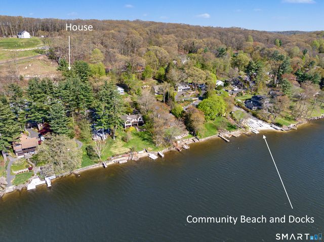 11 Candlewood Springs, New Milford, CT 06776
