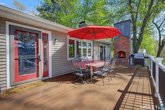 11 Candlewood Springs, New Milford, CT 06776