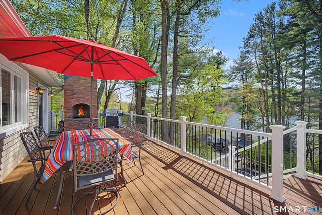11 Candlewood Springs, New Milford, CT 06776