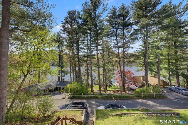11 Candlewood Springs, New Milford, CT 06776