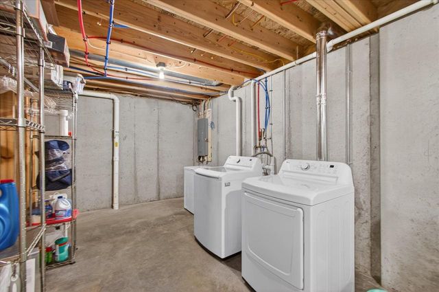 2475 HAAS ROAD, Kaukauna, WI 54130