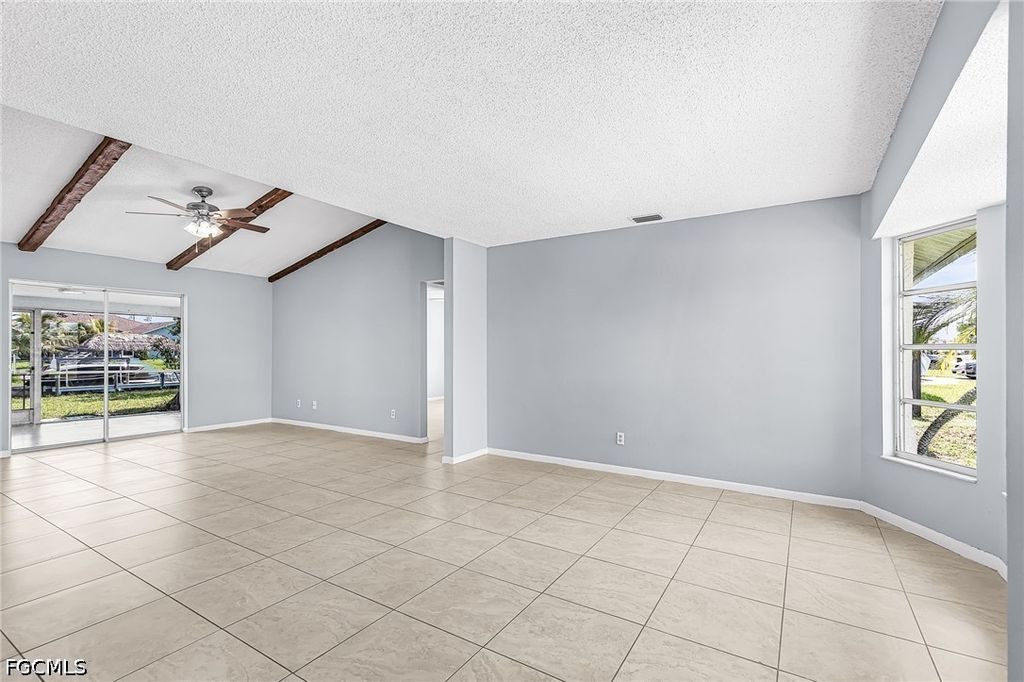 Image 5 of property listing at 1435 SE 14th ST, Cape Coral, FL 33990