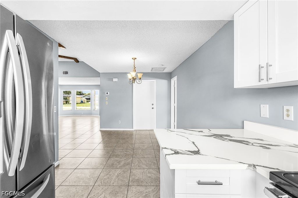 Image 9 of property listing at 1435 SE 14th ST, Cape Coral, FL 33990