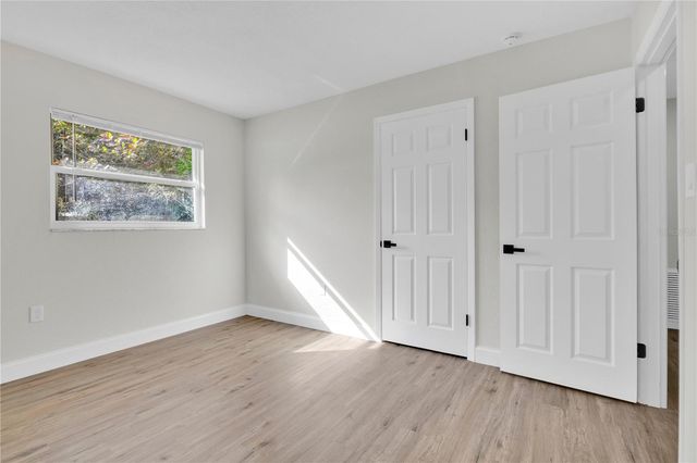 1033 WILDWOOD W, Lakeland, FL 33801