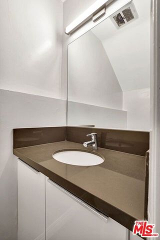 831 2nd Street, Santa Monica, CA 90403