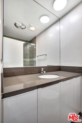 831 2nd Street, Santa Monica, CA 90403