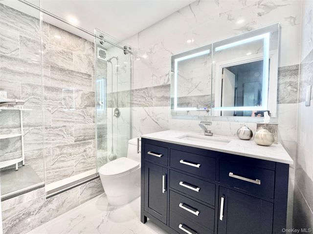 10-10 166 Street 3A, Beechhurst, NY 11357