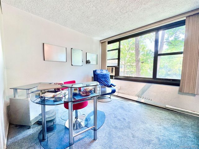 10-10 166 Street 3A, Beechhurst, NY 11357
