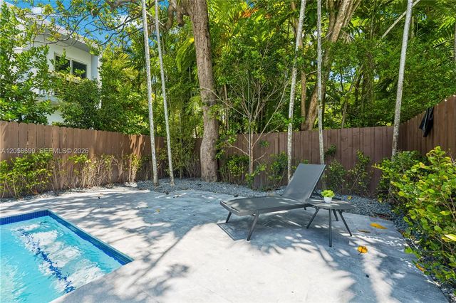 3350 SW 28th Ter, Miami, FL 33133