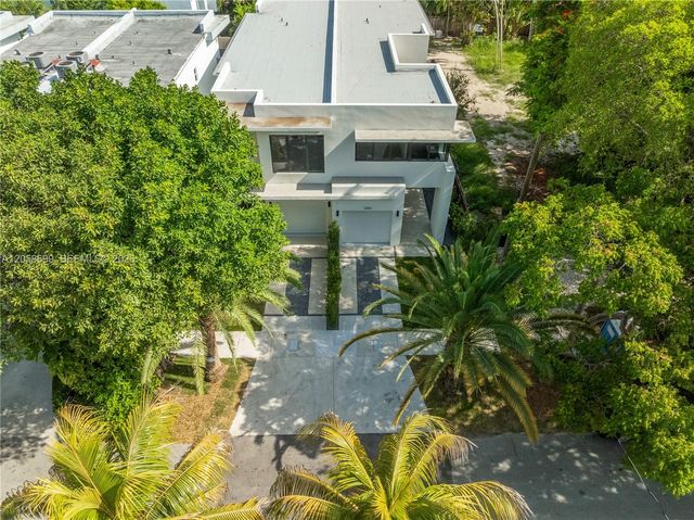 3350 SW 28th Ter, Miami, FL 33133
