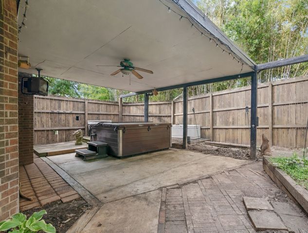 2002 Emerson Lane, Denton, TX 76209