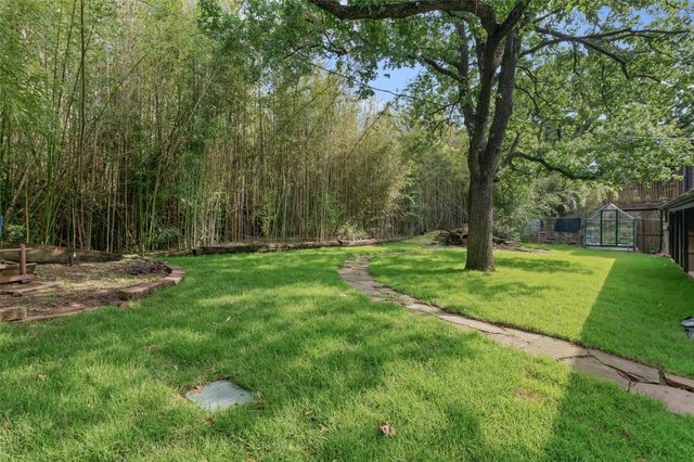 2002 Emerson Lane, Denton, TX 76209