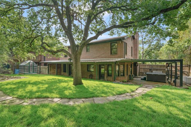 2002 Emerson Lane, Denton, TX 76209