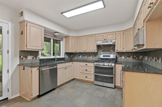 2002 Emerson Lane, Denton, TX 76209