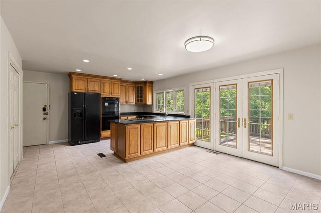 14336 Bramblewood Court, Chesterfield, MO 63017