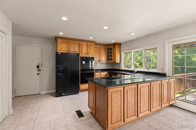 14336 Bramblewood Court, Chesterfield, MO 63017