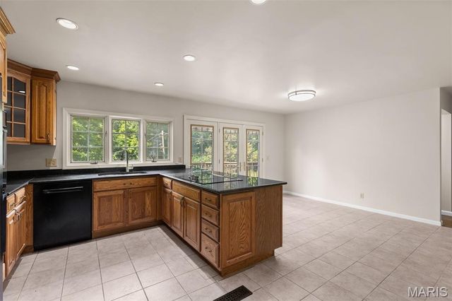 14336 Bramblewood Court, Chesterfield, MO 63017