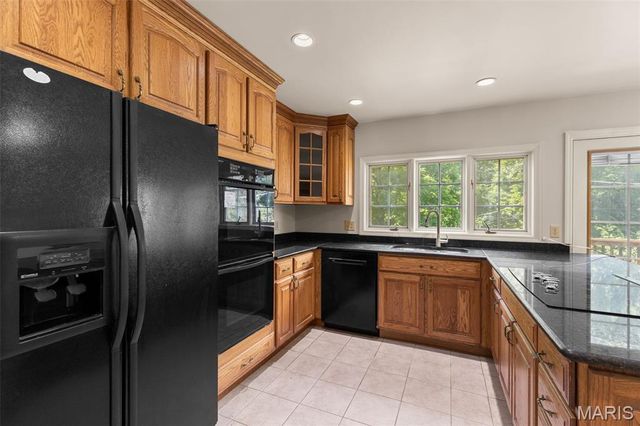 14336 Bramblewood Court, Chesterfield, MO 63017