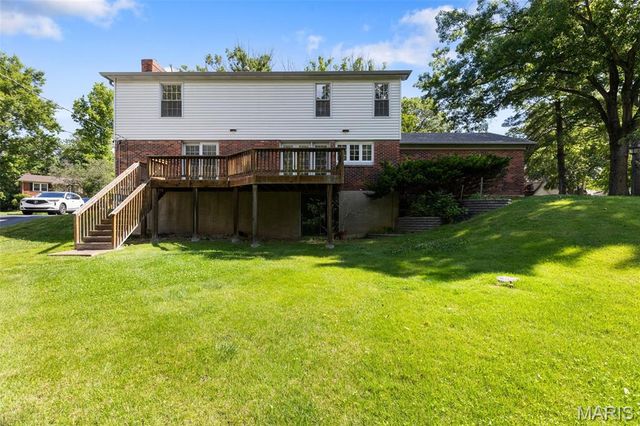 14336 Bramblewood Court, Chesterfield, MO 63017