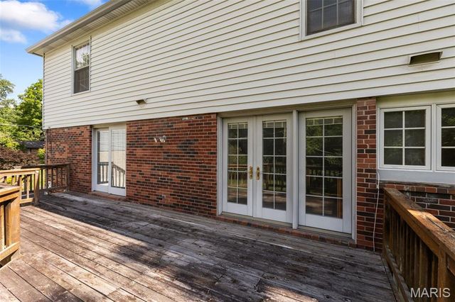 14336 Bramblewood Court, Chesterfield, MO 63017