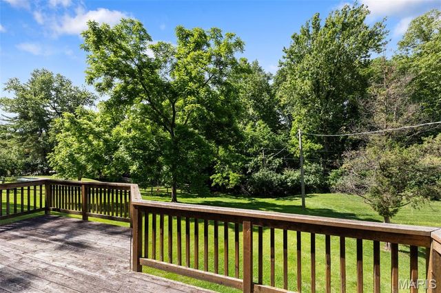 14336 Bramblewood Court, Chesterfield, MO 63017
