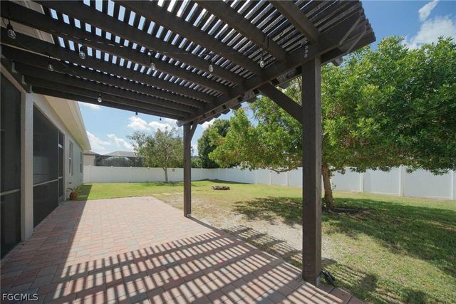 2600 SW 17th PL, Cape Coral, FL 33914