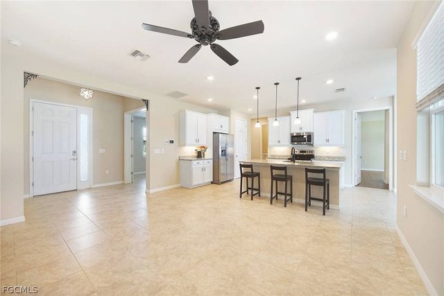 2600 SW 17th PL, Cape Coral, FL 33914