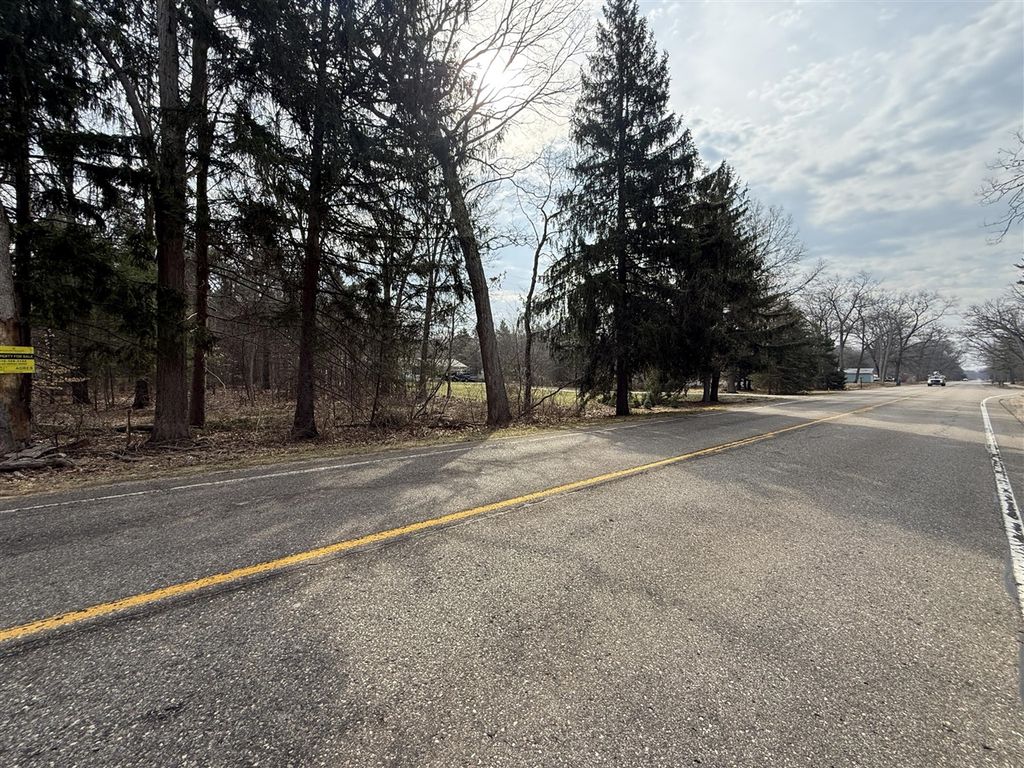 13320 144th Avenue, Grand Haven, MI 49417