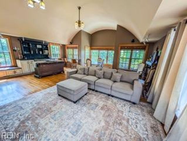 338 S Church ST, Smithfield, VA 23430