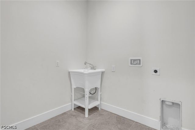 3008 NW 41st AVE, Cape Coral, FL 33993