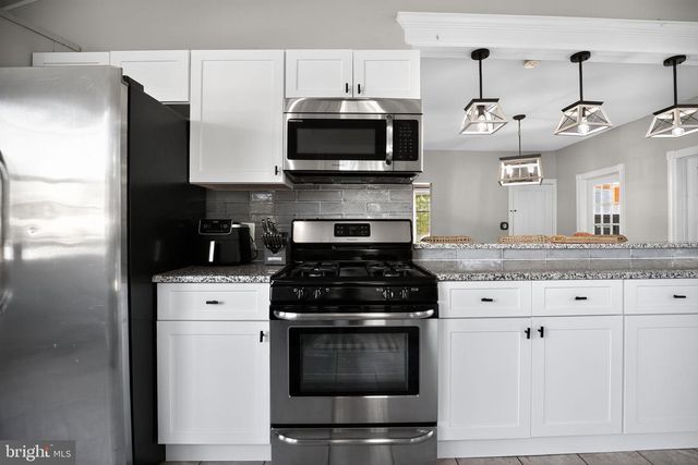 202 BROADWAY, Laurel Springs, NJ 08021