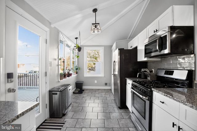 202 BROADWAY, Laurel Springs, NJ 08021