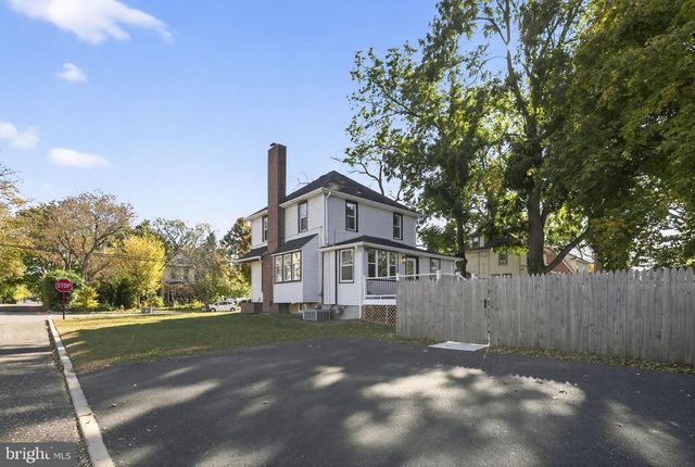 202 BROADWAY, Laurel Springs, NJ 08021