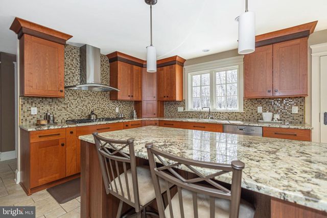 196 AQUEDUCT RD, Washington Crossing, PA 18977