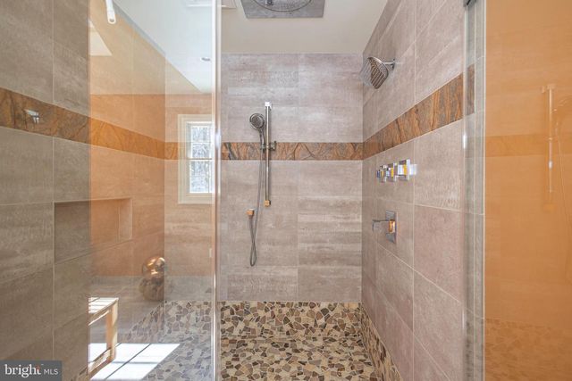 196 AQUEDUCT RD, Washington Crossing, PA 18977