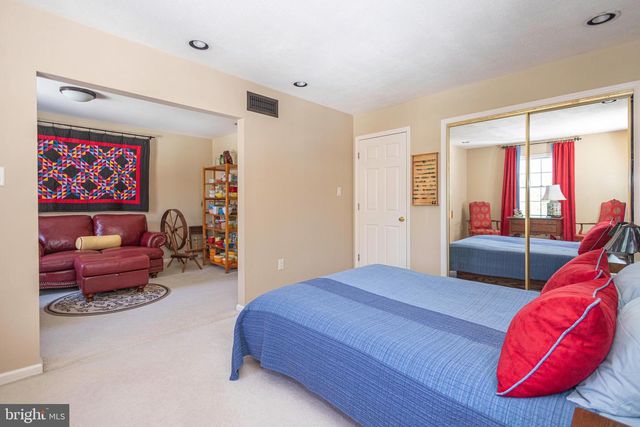 196 AQUEDUCT RD, Washington Crossing, PA 18977