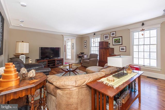 196 AQUEDUCT RD, Washington Crossing, PA 18977