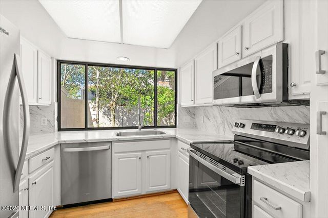 2437 BURGUNDY Court, Ponte Vedra Beach, FL 32082