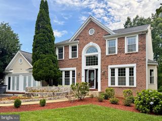 3397 LABOURN DR, Woodbridge, VA 22193