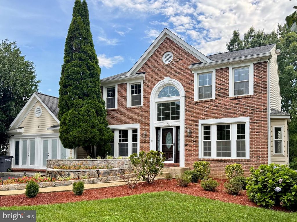 3397 LABOURN DR, Woodbridge, VA 22193