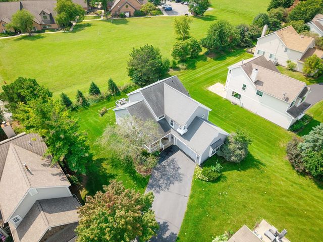 731 Nashua Court, Crystal Lake, IL 60012