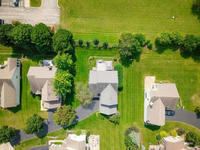 731 Nashua Court, Crystal Lake, IL 60012