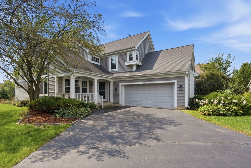 731 Nashua Court, Crystal Lake, IL 60012
